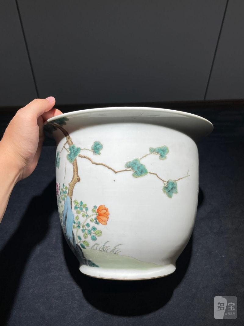 民国 粉彩双鹿纹花盆一对 - 图3